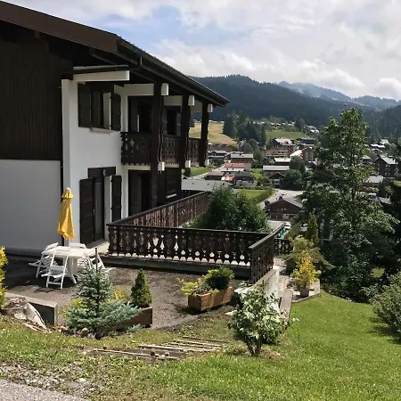 Avec Terrasse Et Garage Aux Gets - Fr-1-623-221 Appartement *